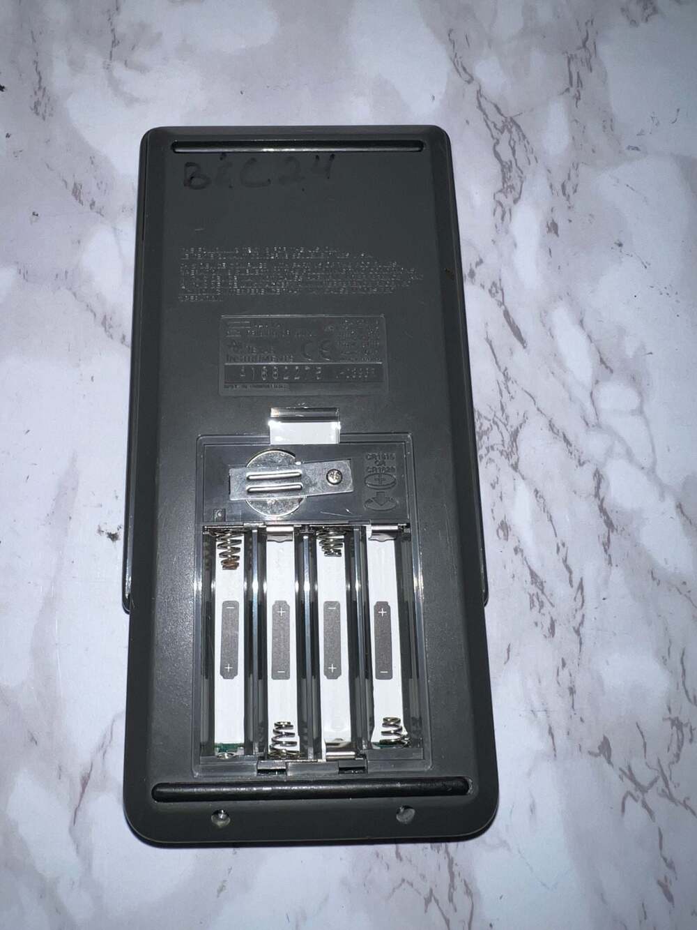 Texas Instruments TI-82 Graphing Calculator - Picture 4 of 5